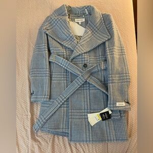 Beautiful Woman’s plaid coat